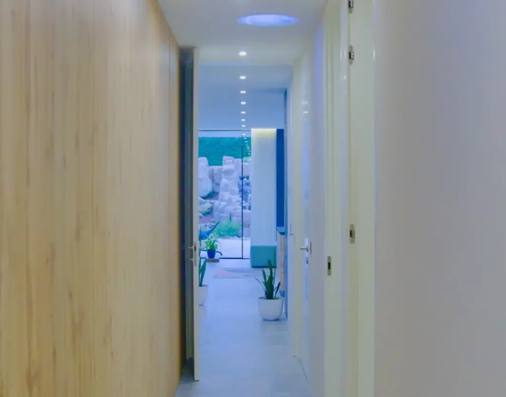 Bedroom corridor