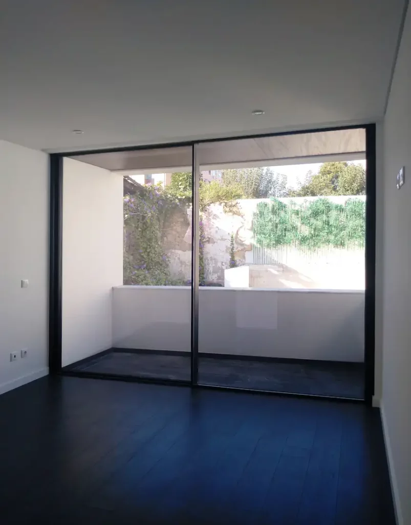 Bedroom with passive architecture